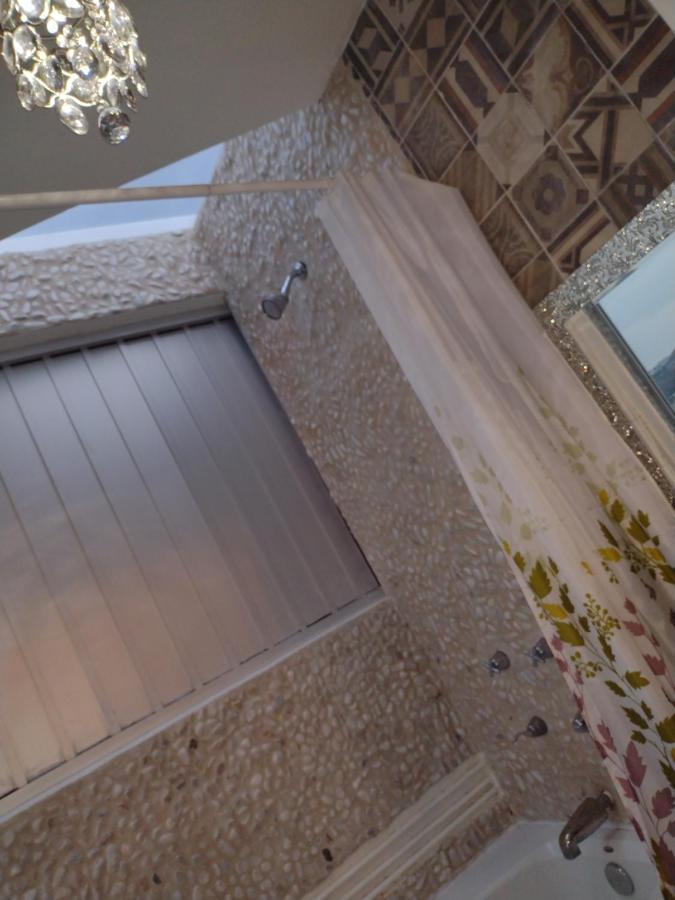 Casa Cielito Lindo: Secure Near Shopping & Business Districts * Mexico City