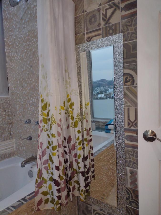 Casa Cielito Lindo: Secure Near Shopping & Business Districts Apartment *